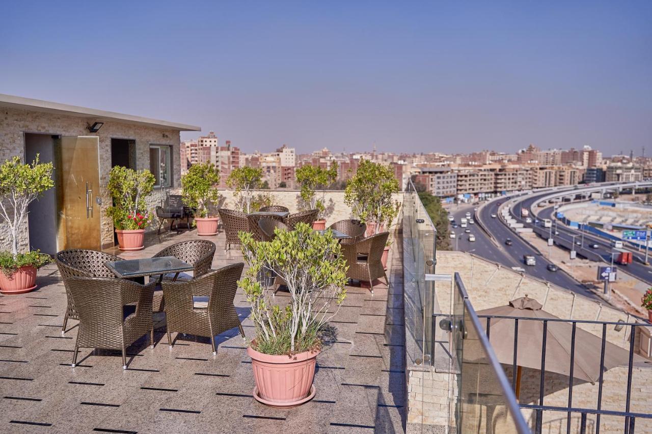 Pyramids Quen Hotel Кайро Екстериор снимка