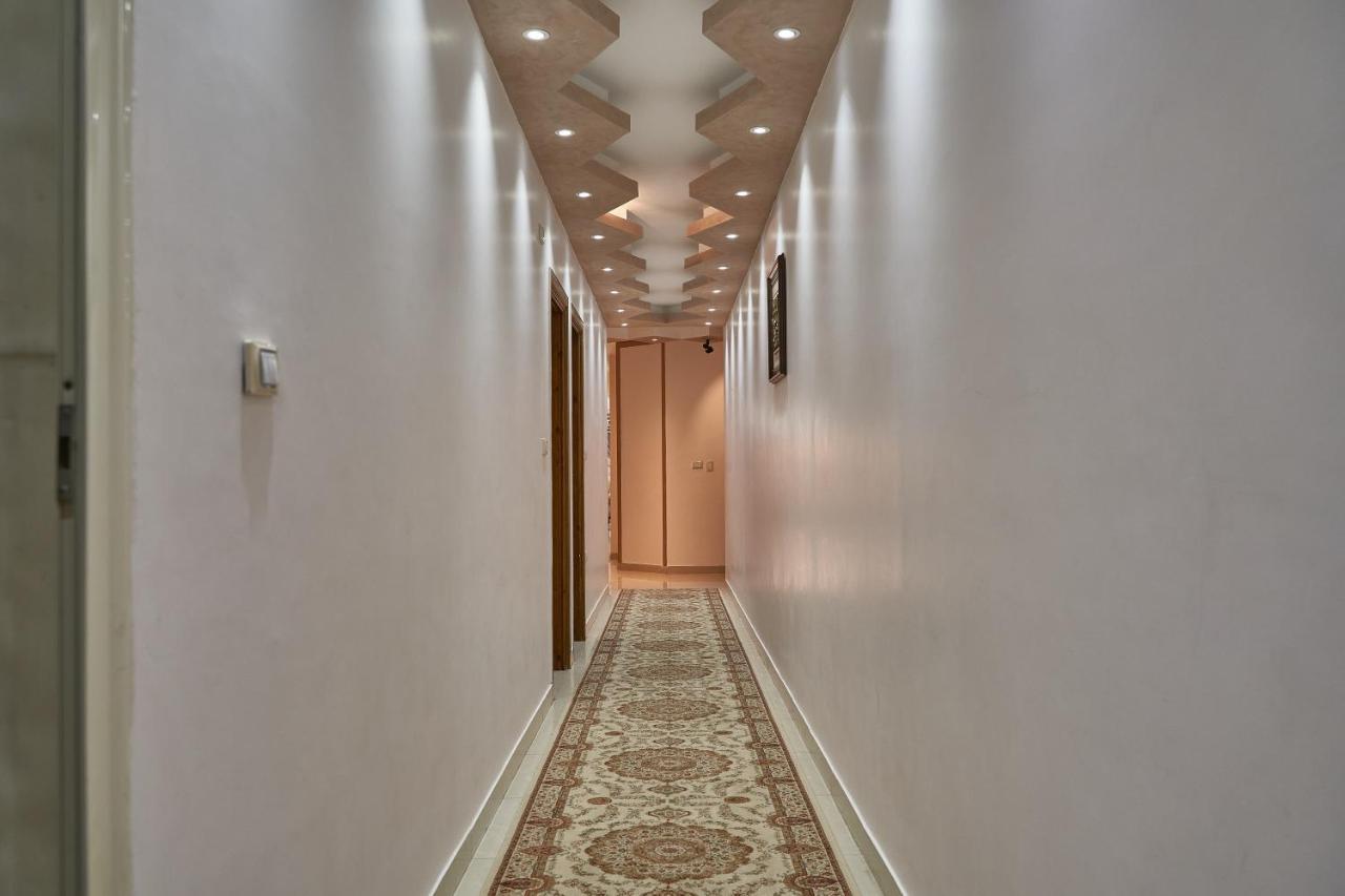 Pyramids Quen Hotel Кайро Екстериор снимка